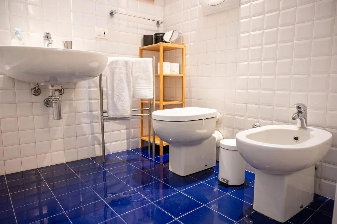 Ferienwohnung Trilocale Zona Farini/Isola Mailand