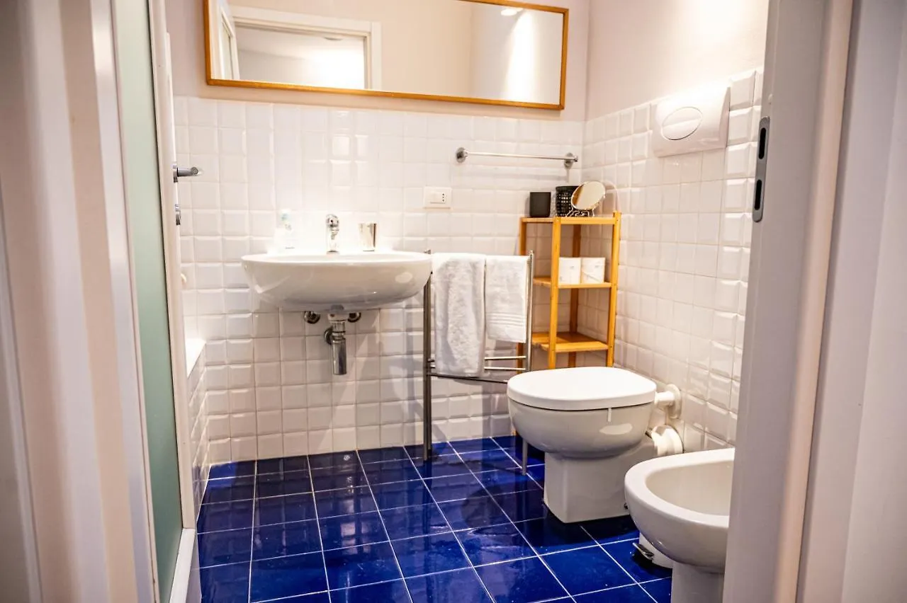 Apartment Ferienwohnung Trilocale Zona Farini/Isola Mailand